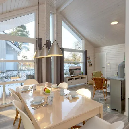 Amazing Home In Krems Iiwarderbrueck With Sauna * Gols